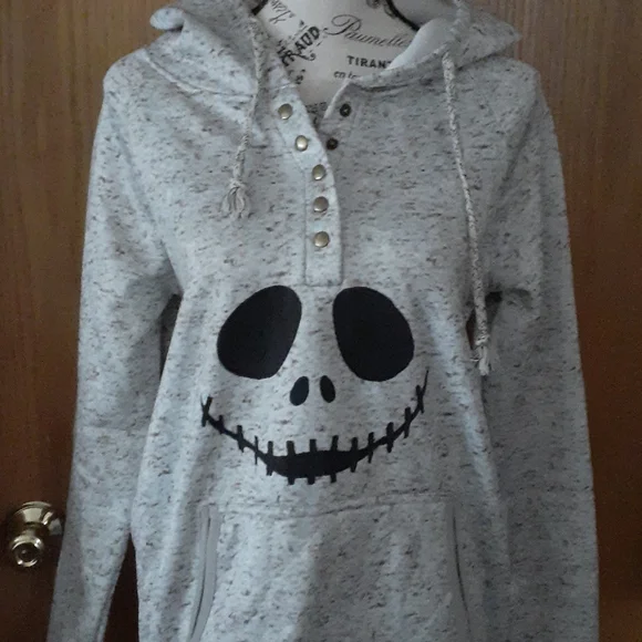 Sweatshirt/Hoodie - Picture 2 of 5